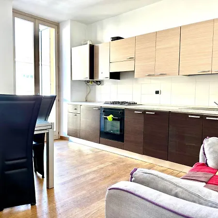 Regina 144 Apartment